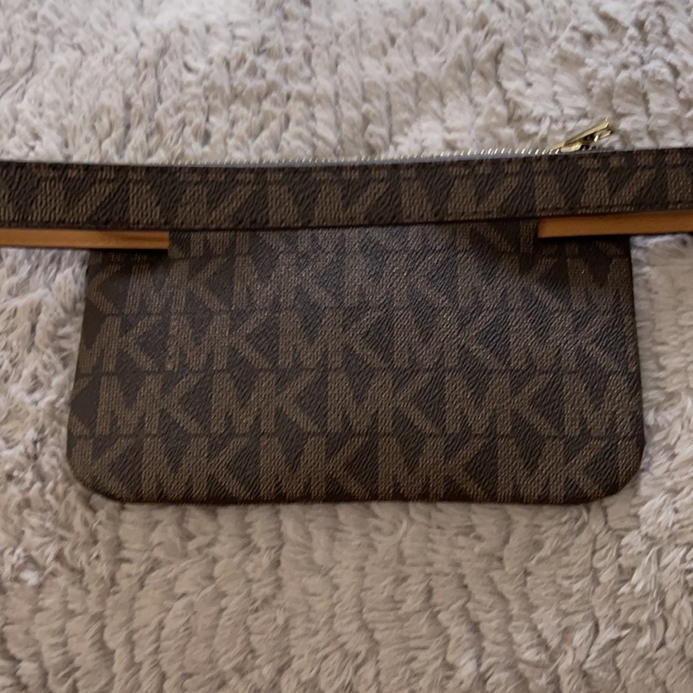 Fanny pack - Picture 2 of 3